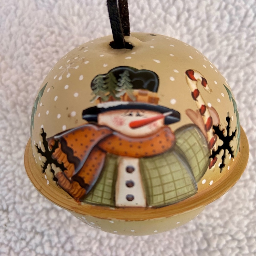 Christmas Crazy Mountain Snowman Jingle Jingle Bell Metal Ornament Star Cutout
